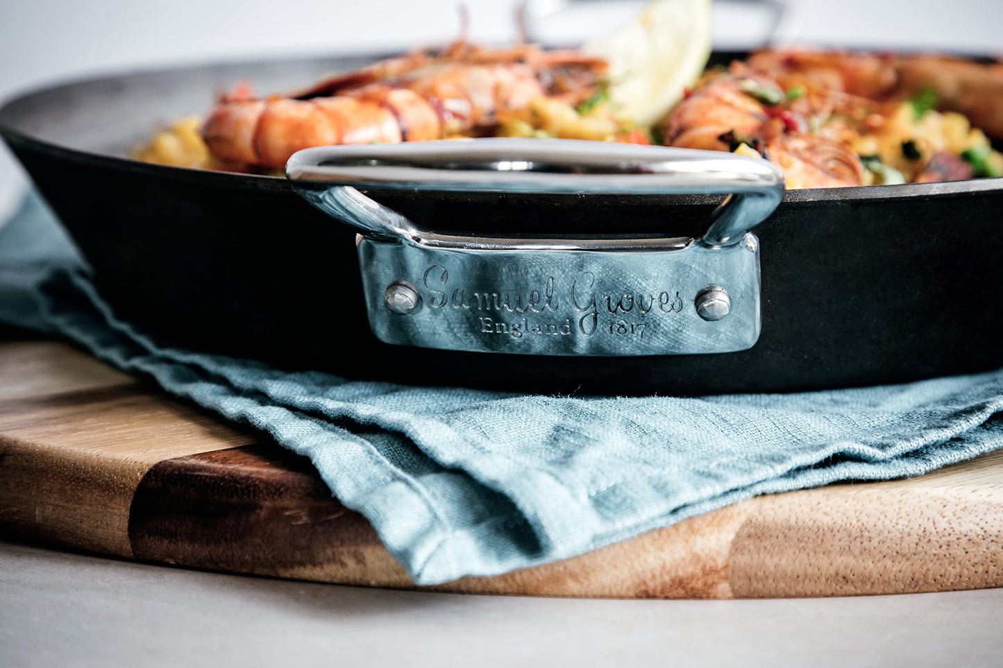Samuel Groves Professional Seasoned Carbon Steel Range Frying Pan, Balti Dish, Paella Pan and BBQ Melting Pot, Indestructible Construction for Cooking Any Dish UK Made - Premium Kitchen from Samuel Groves - Just £33.25! Shop now at Chabrias Ltd