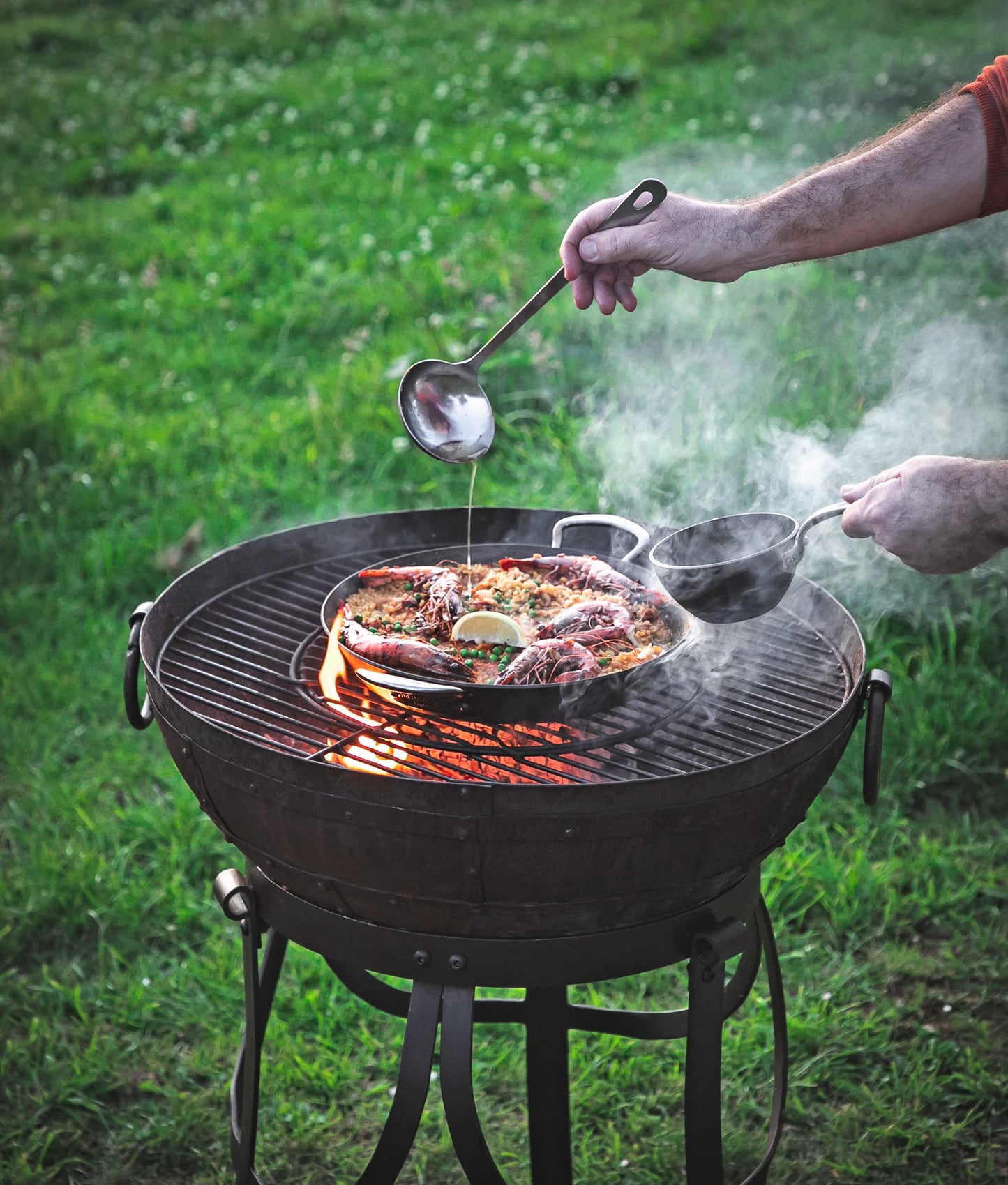 Samuel Groves Professional Seasoned Carbon Steel Range Frying Pan, Balti Dish, Paella Pan and BBQ Melting Pot, Indestructible Construction for Cooking Any Dish UK Made - Premium Kitchen from Samuel Groves - Just £33.25! Shop now at Chabrias Ltd