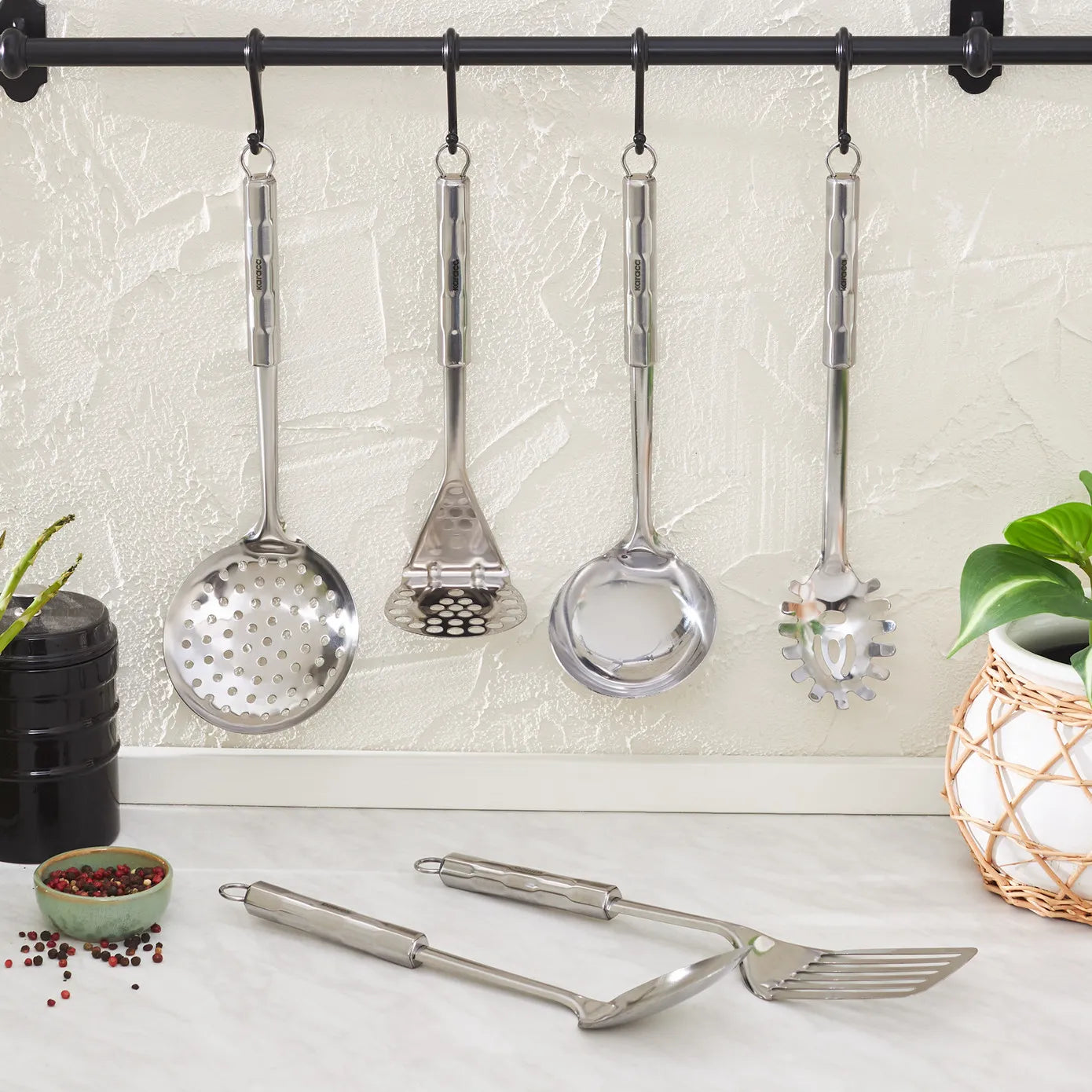 Kitchen Tools & Utensils