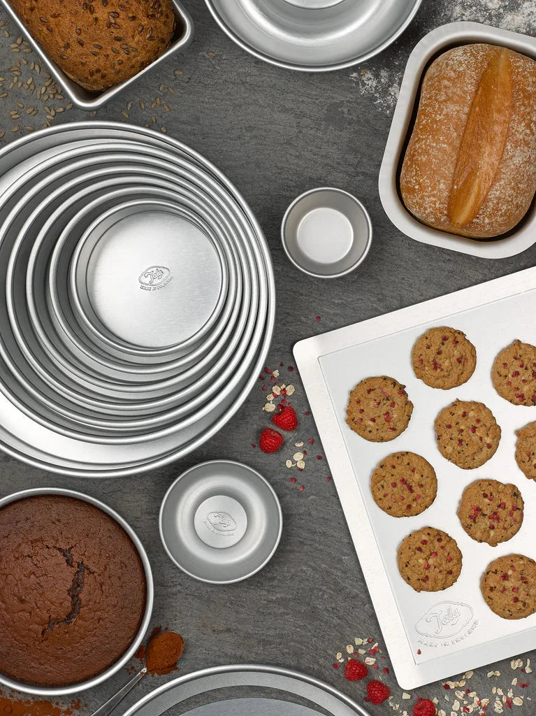 Cake and Muffin Tins