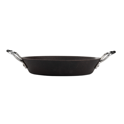 Top view of Britannia pre-seasoned cast iron paella pan cooking surface