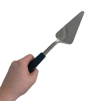 Le Buffet Cake & Pie Server – Stainless Steel with Heat-Resistant Handle (Black) - Premium Kitchen from Chabrias Ltd - Just £7.99! Shop now at Chabrias Ltd