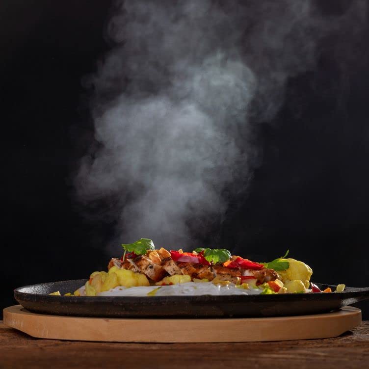 Chabrias Ltd Sizzle Platter Cast Iron, Oval, with Light Wood Undertray & Handle - Premium Kitchen from Chabrias Ltd - Just £14.99! Shop now at Chabrias Ltd