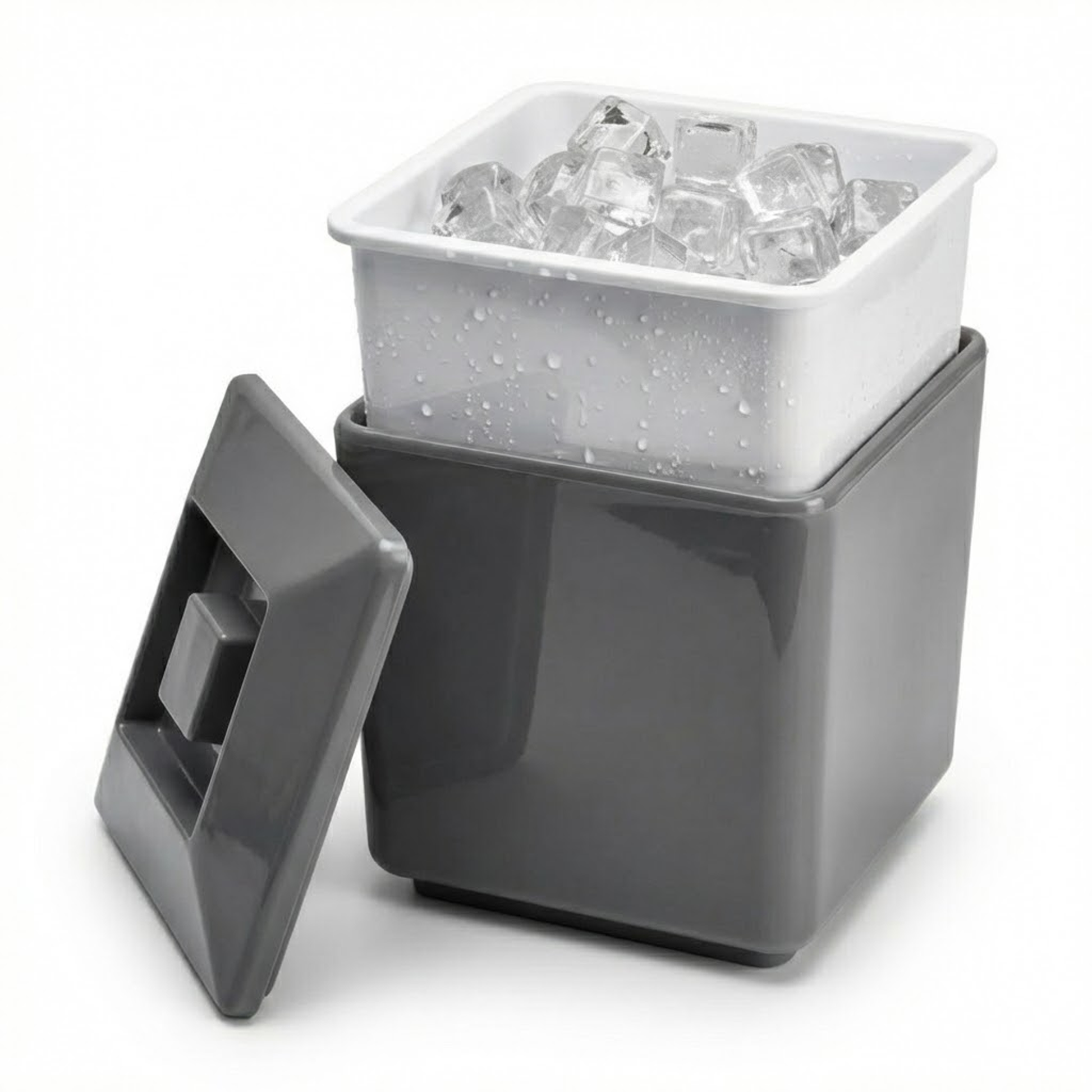Compact 4L square ice bucket for BBQs cocktails and outdoor entertaining