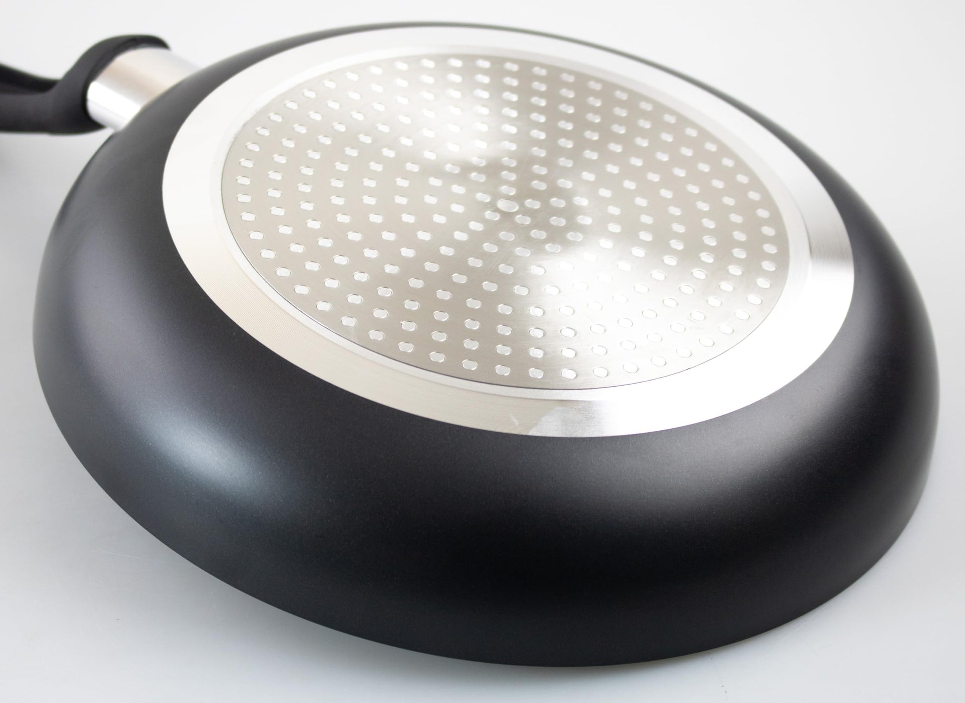 Chabrias Ltd Induction Cookware Nonstick Pots and Pans UK Made Saute Pan, Frying Pan with lid, Saucepan and Lid Deep Frying Pan/Skillet, Stay Cool Handle - Premium Kitchen from Chabrias Ltd - Just £14.99! Shop now at Chabrias Ltd