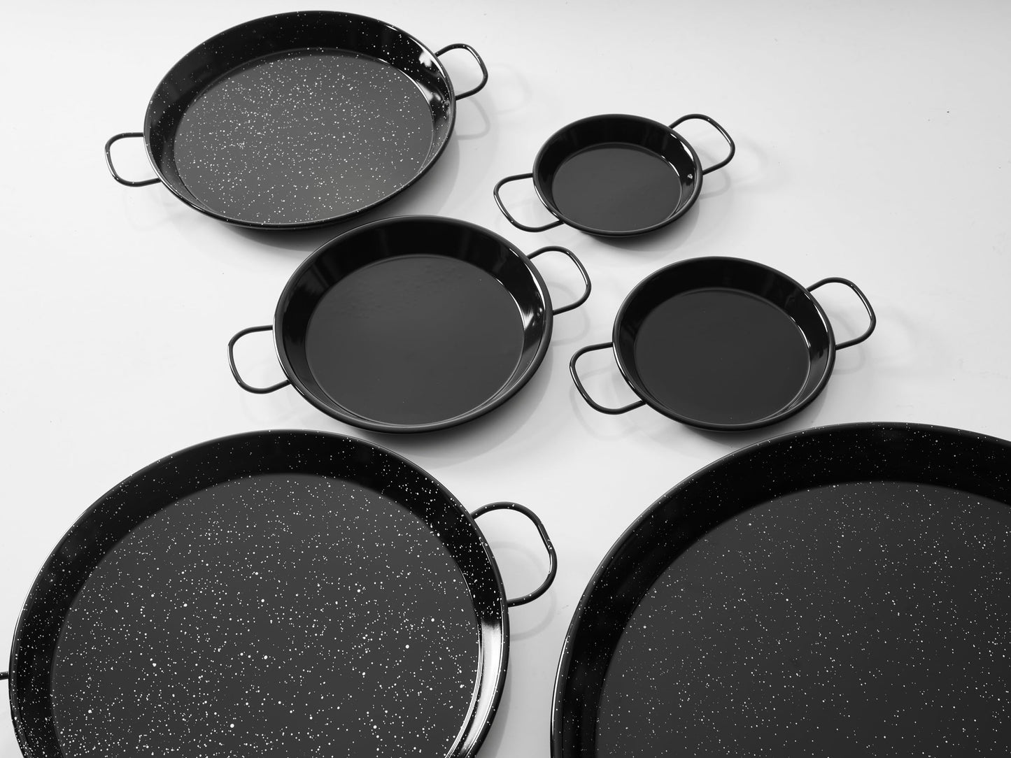 Chabrias Enamelled Carbon Steel Pan (Naturally Non-Stick) Paella Pan 32 cm Traditional Valencian Design for Authentic Mediterranean Flavours - Premium Kitchen from Chabrias Ltd - Just £15.19! Shop now at Chabrias Ltd