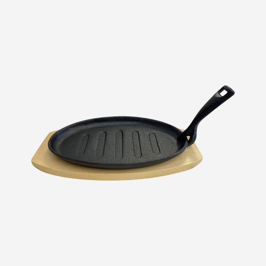 Sizzle Platter Cast Iron, Oval, with Light Wood Undertray & Handle - Premium Kitchen from Chabrias Ltd - Just £14.24! Shop now at Chabrias Ltd