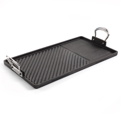 Pre-seasoned recycled cast iron griddle with stainless steel side handles