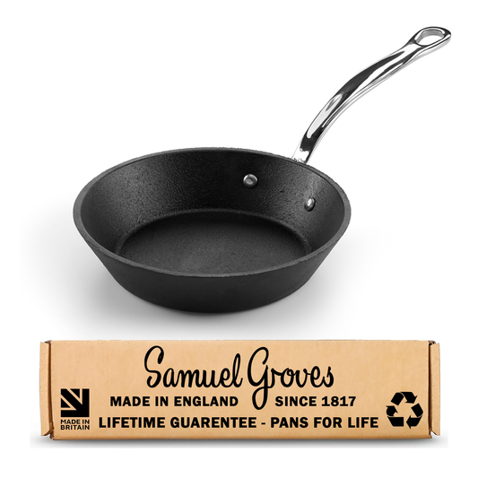 Britannia 20cm cast iron frying pan made in Great Britain by Samuel Groves