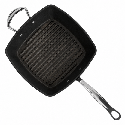 British made Samuel Groves Britannia cast iron square griddle pan in premium kitchen