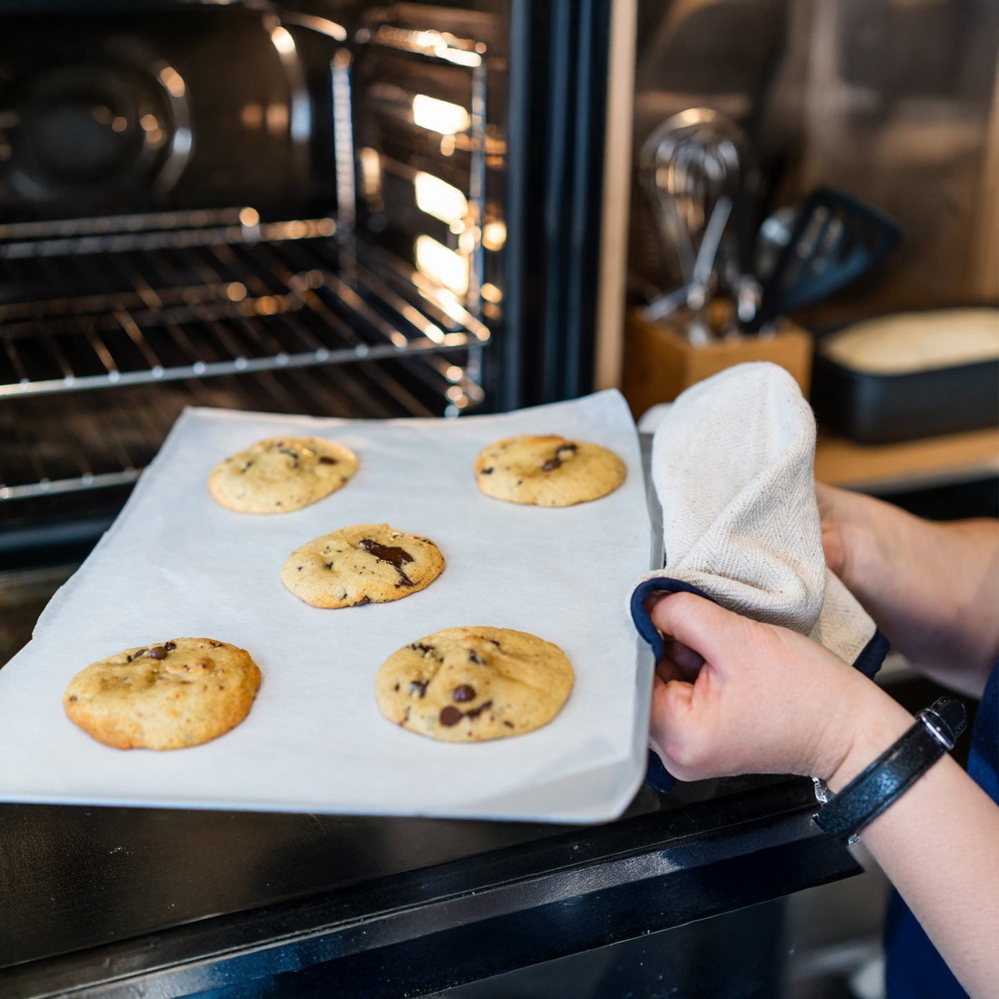 Silver Anodised Aluminium Baking Sheet – 14" – Made in England - Premium Bakeware from Chabrias Ltd - Just £34.99! Shop now at Chabrias Ltd