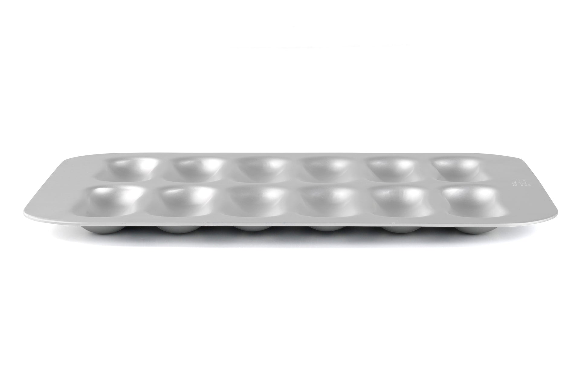 Silver Anodised Eclair Tin – 12 Hole – Made in England - Premium Kitchen from Mermaid - Just £24.99! Shop now at Chabrias Ltd
