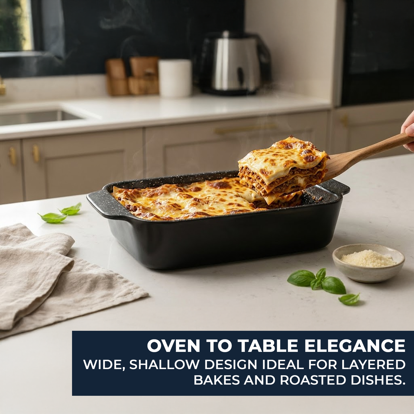 Scratch-resistant ceramic roasting tray surface detail