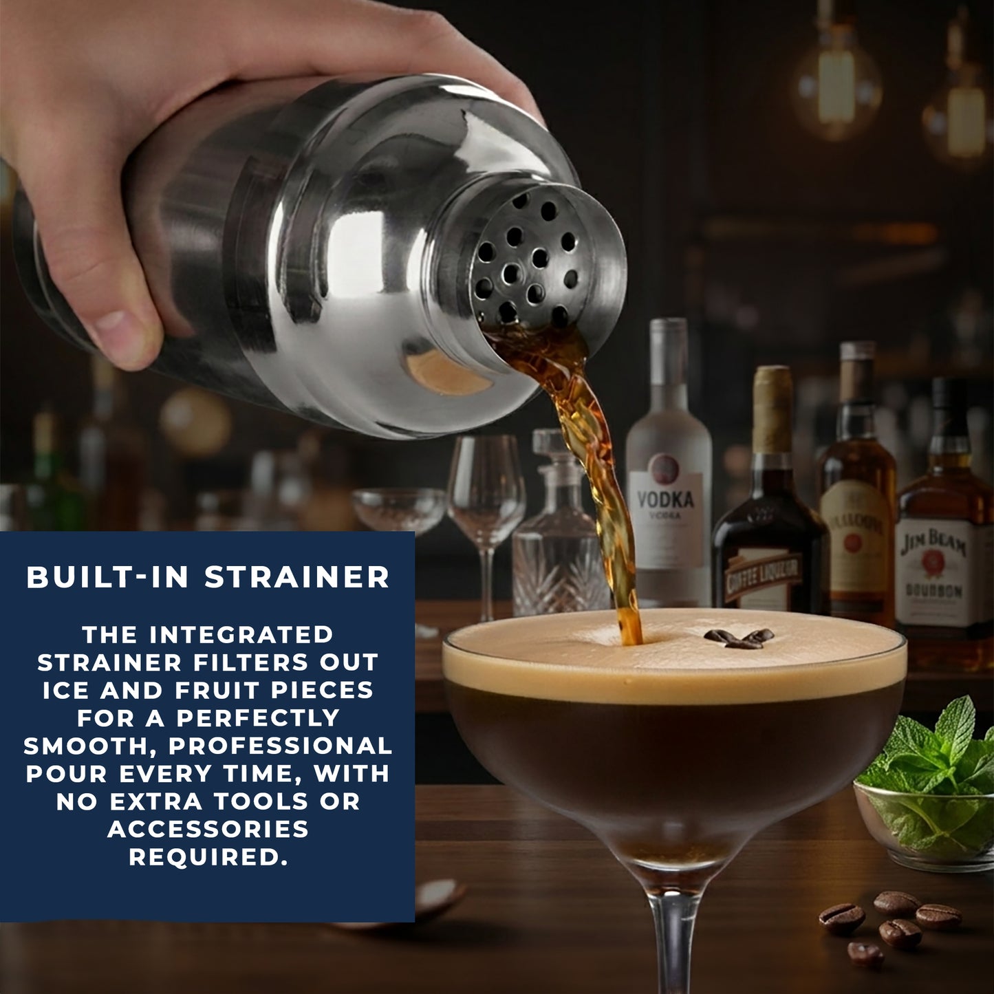 750ml Stainless Steel Cocktail Shaker with Built In Strainer Bar Tool